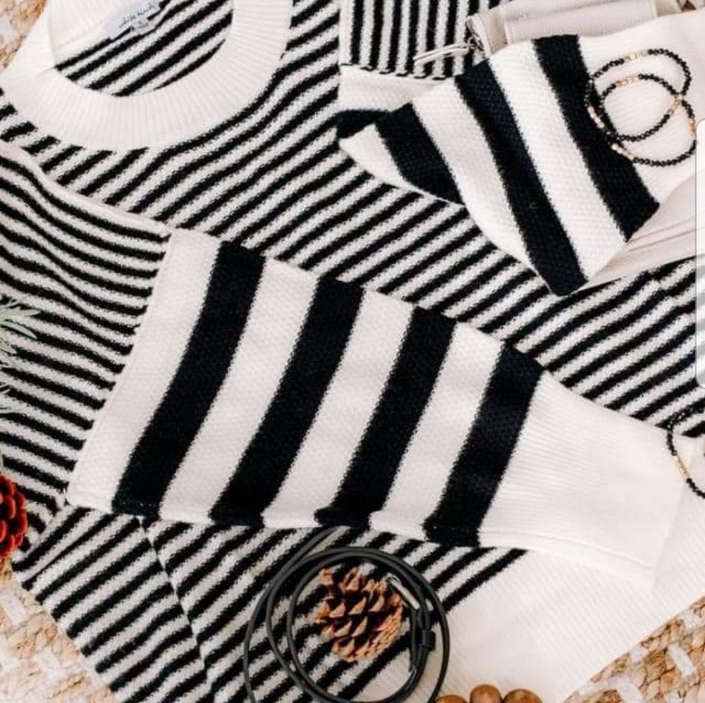 🥳Sale Favorite! White Birch colorblock mix media large/small stripes so - Picture 2 of 6